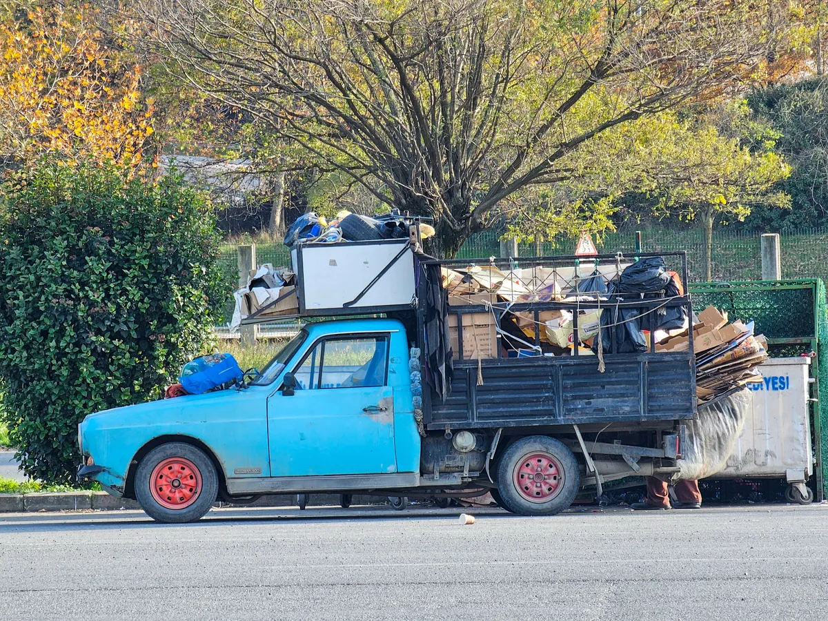Junk hauling and removal service in Iowa City, Iowa