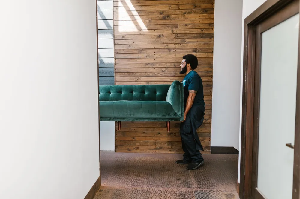 Furniture removal and hauling service in Cedar Rapids, Iowa